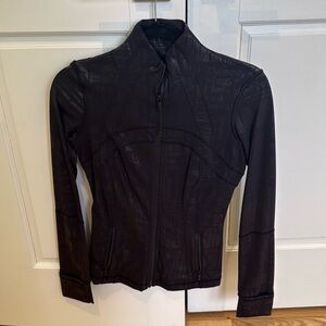 lulu define jacket size 4